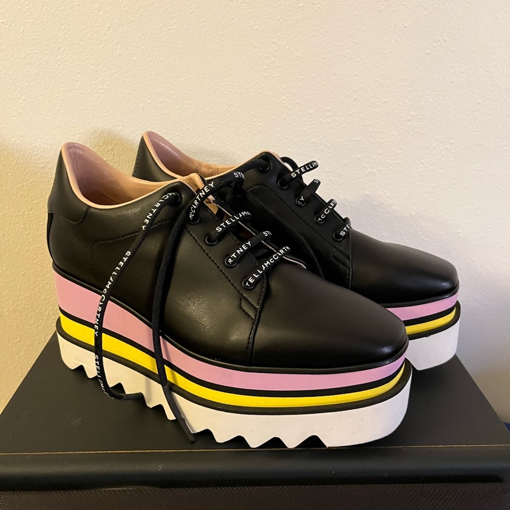 Women’s size 5 Stella McCartney platform shoes